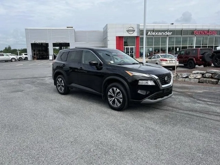 2021 Nissan Rogue AWD SV photo 1