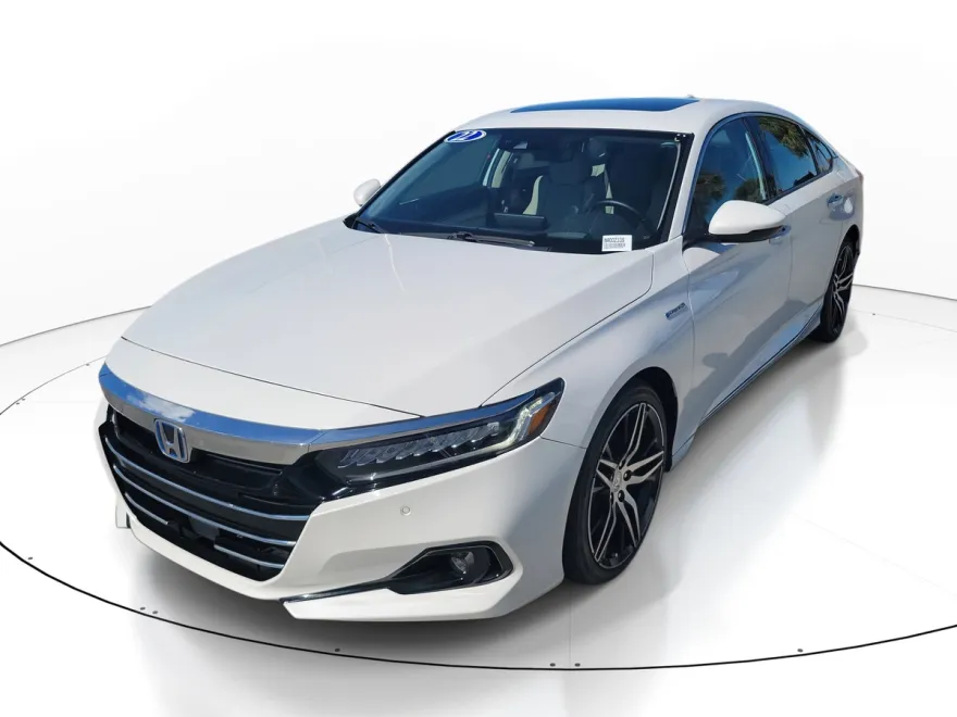 2022 Honda Accord Hybrid Touring photo 1