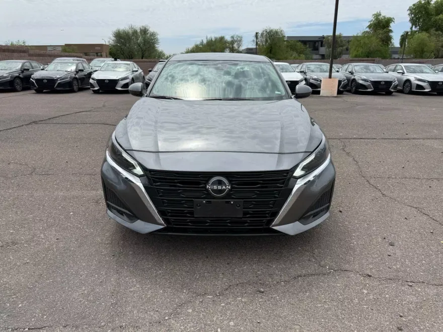 2023 Nissan Altima 2.5 SV photo 1