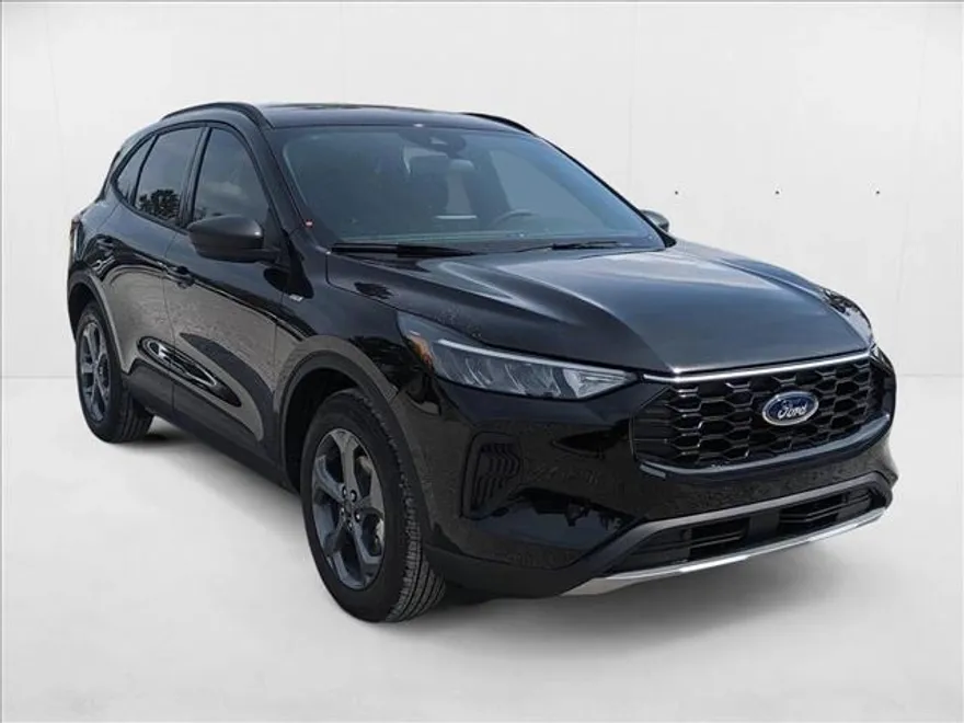2025 Ford Escape ST-Line photo 1