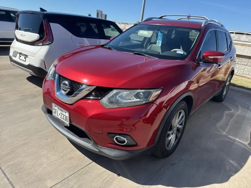 2015 Nissan Rogue SL photo 1