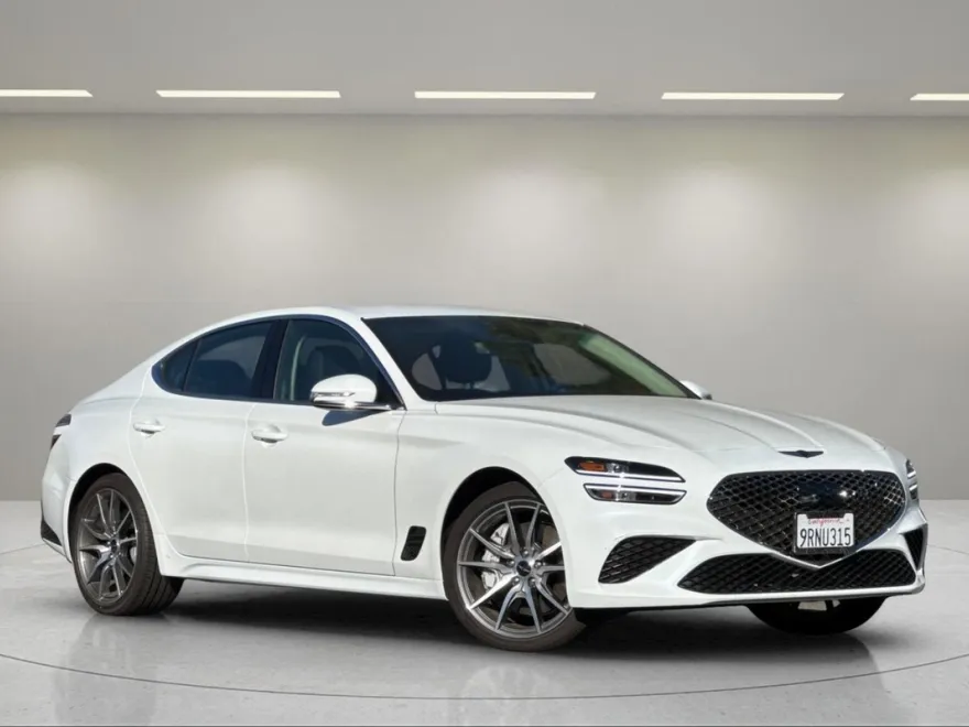 2025 Genesis G70 2.5T photo 1