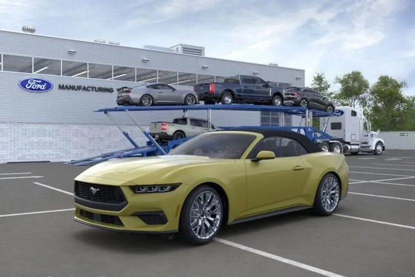 2025 Ford Mustang EcoBoost Premium photo 1
