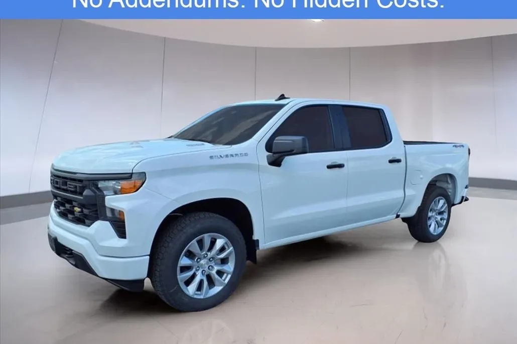 2025 Chevrolet Silverado 1500 Custom photo 1
