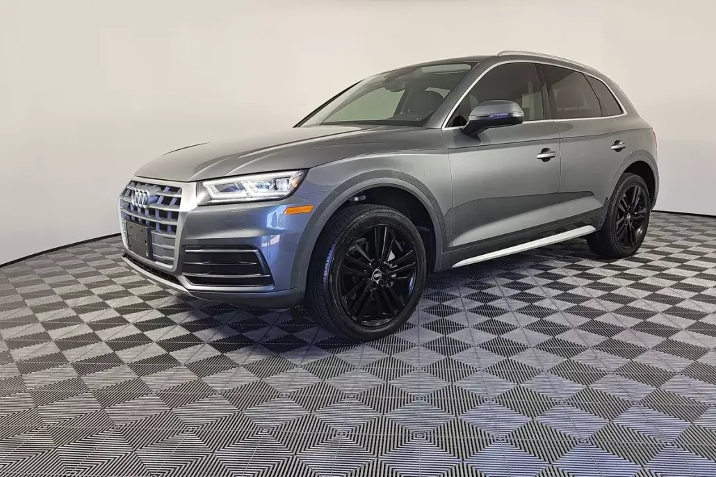 2018 Audi Q5 Premium Plus photo 1