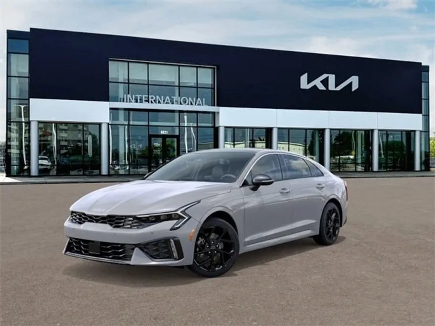 2026 Kia K5 GT-Line photo 1