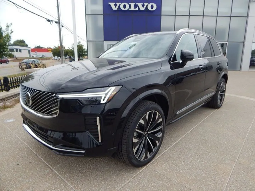 2026 Volvo XC90 Plus photo 1
