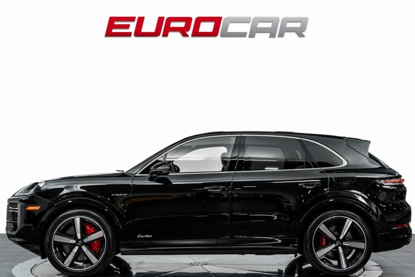 2025 Porsche Cayenne E-Hybrid Turbo photo 1
