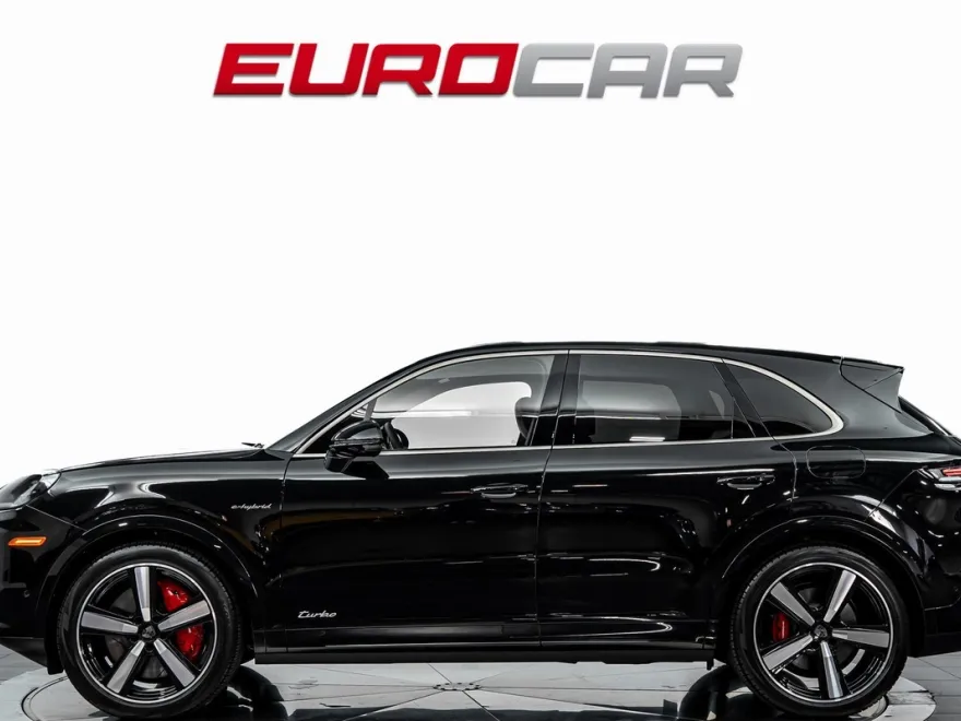 2025 Porsche Cayenne E-Hybrid Turbo photo 1