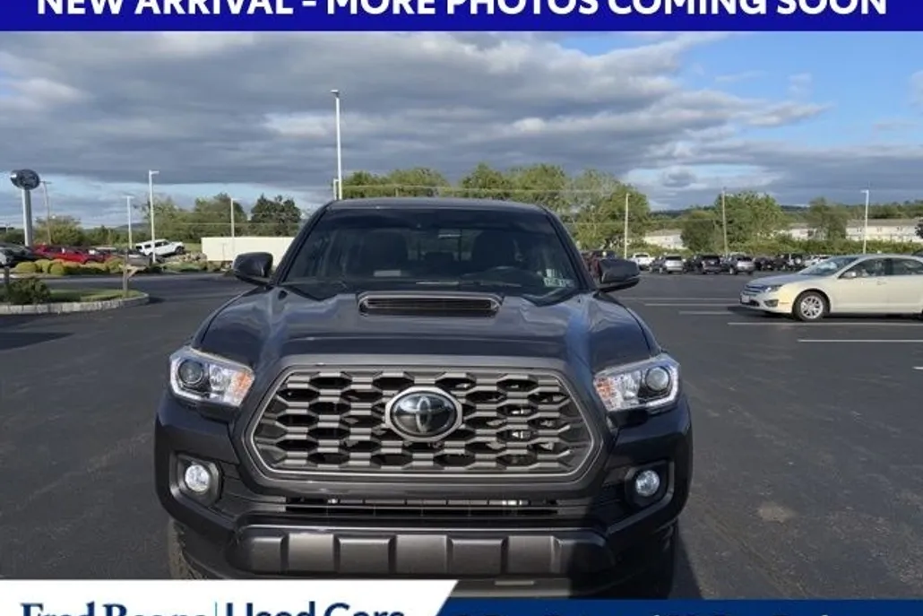 2021 Toyota Tacoma TRD Sport V6 photo 1