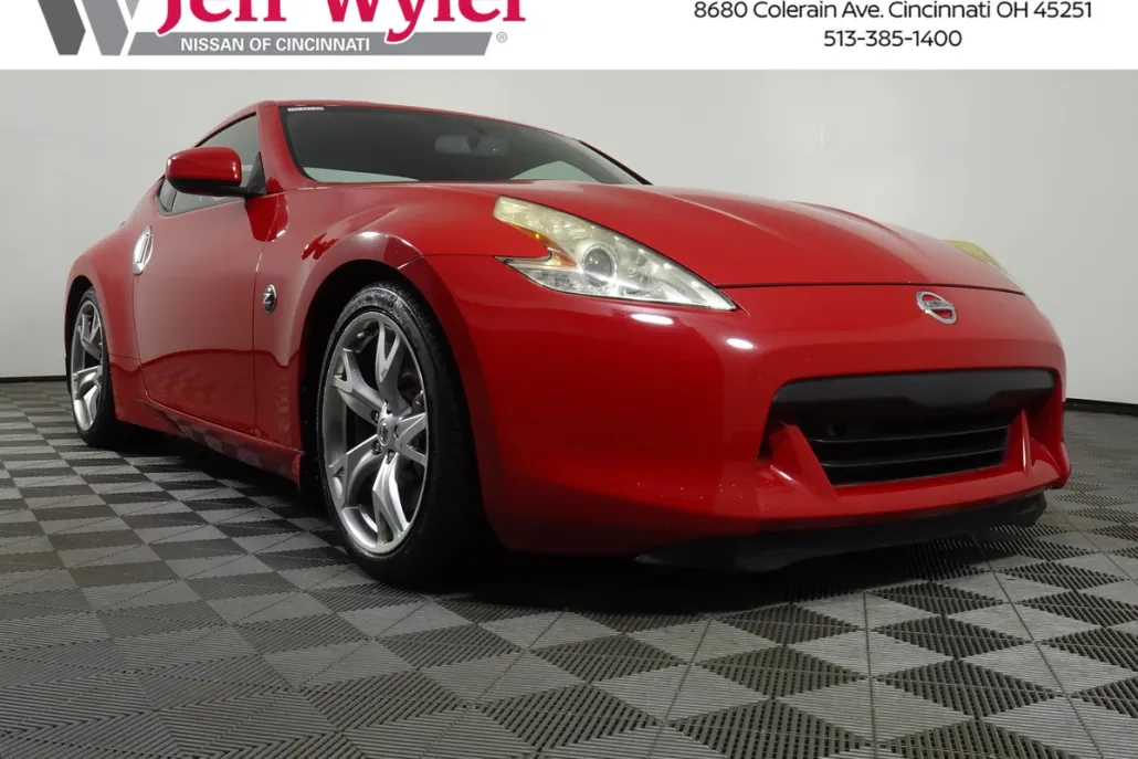 2009 Nissan 370Z Touring photo 1