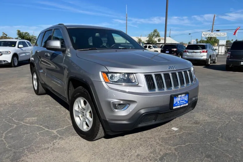 2015 Jeep Grand Cherokee Laredo photo 1