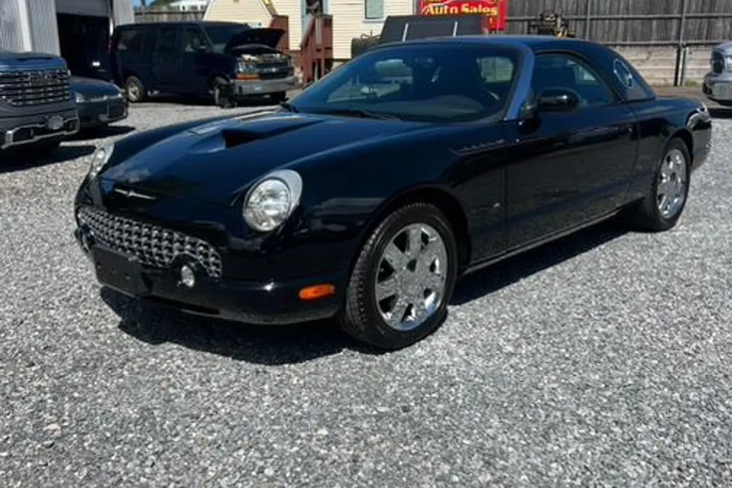 2002 Ford Thunderbird Premium photo 1