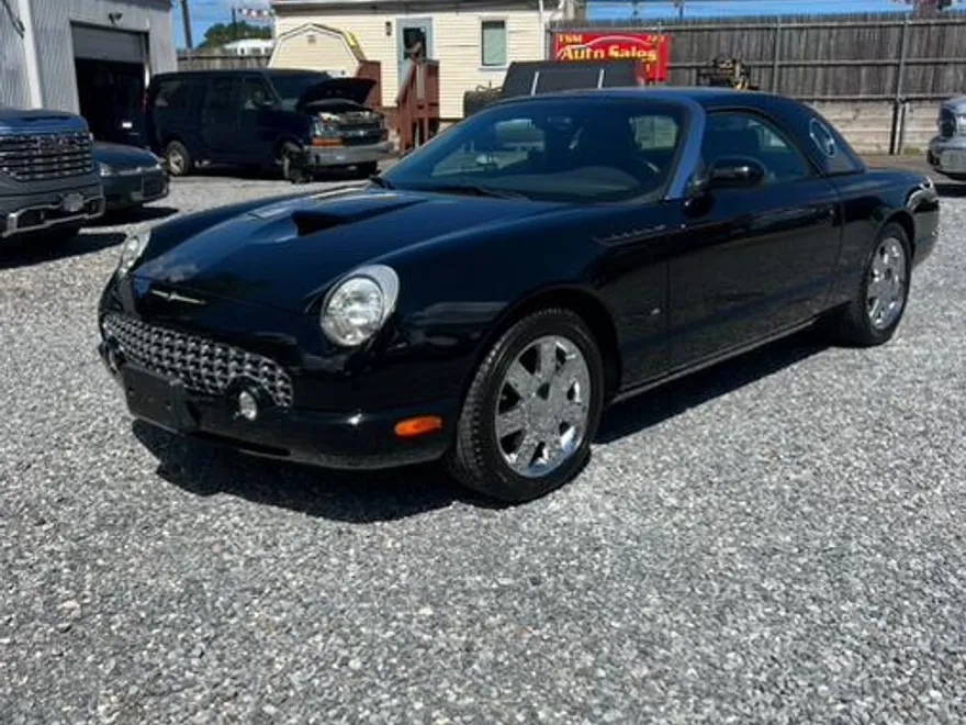 2002 Ford Thunderbird Premium photo 1