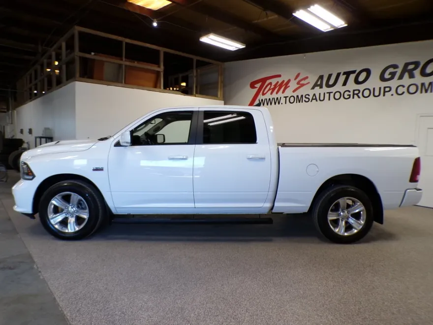 2016 Ram 1500 Sport photo 1