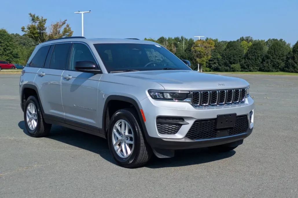 2024 Jeep Grand Cherokee Laredo X photo 1