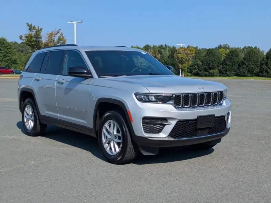 2024 Jeep Grand Cherokee Laredo X photo 1