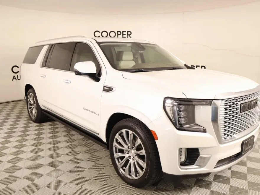 2021 Gmc Yukon XL Denali photo 1