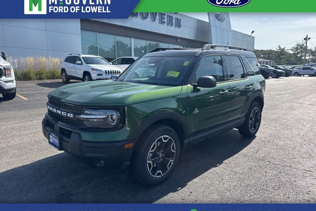 2025 Ford Bronco Sport Outer Banks photo 1