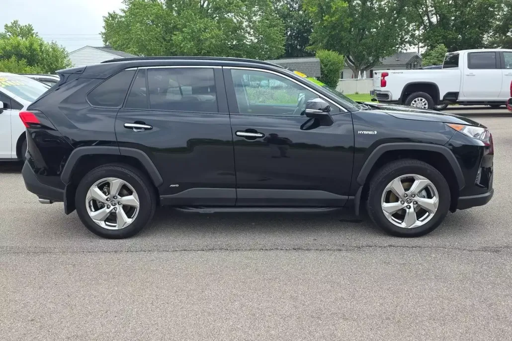 2021 Toyota RAV4 Hybrid Limited photo 1