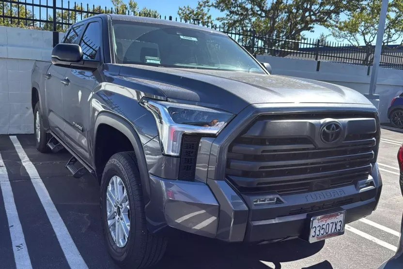 2024 Toyota Tundra SR5 CrewMax photo 1