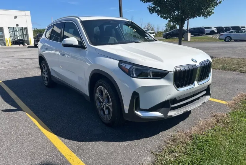 2023 Bmw X1 XDrive28i photo 1
