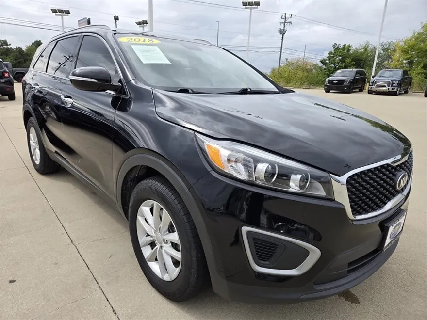 2018 Kia Sorento LX photo 1