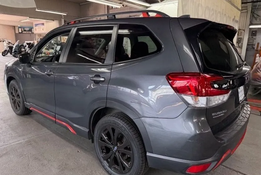 2021 Subaru Forester Sport photo 1