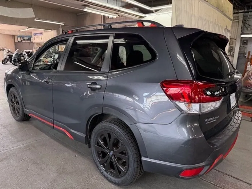 2021 Subaru Forester Sport photo 1