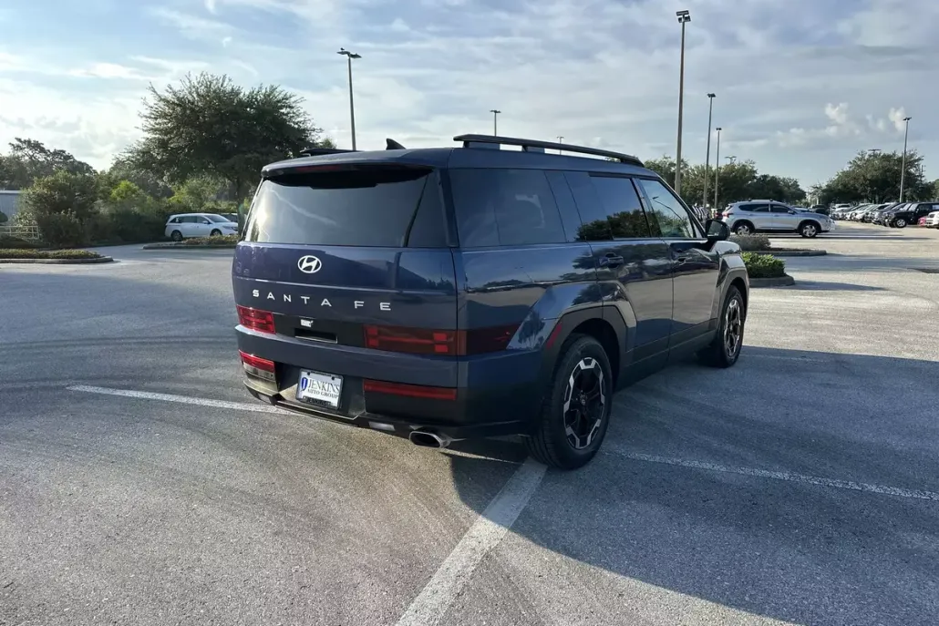 2025 Hyundai Santa Fe SEL photo 1