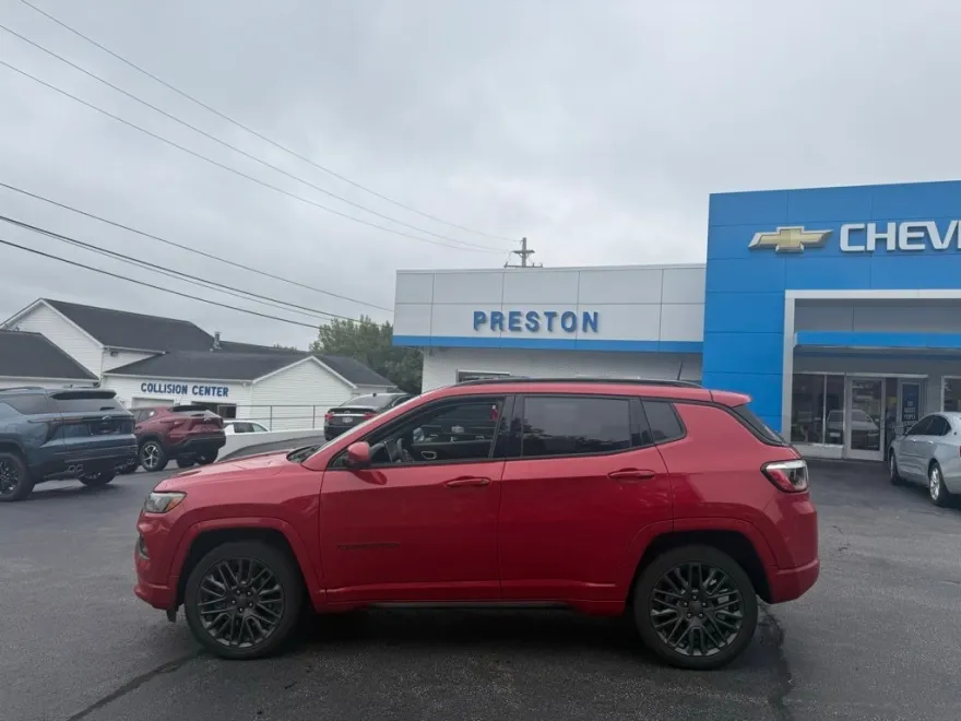 2023 Jeep Compass Limited photo 1