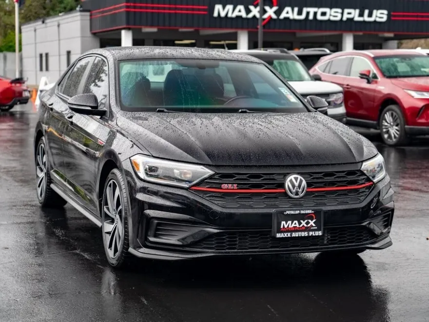 2019 Volkswagen Jetta GLI 2.0T S photo 1