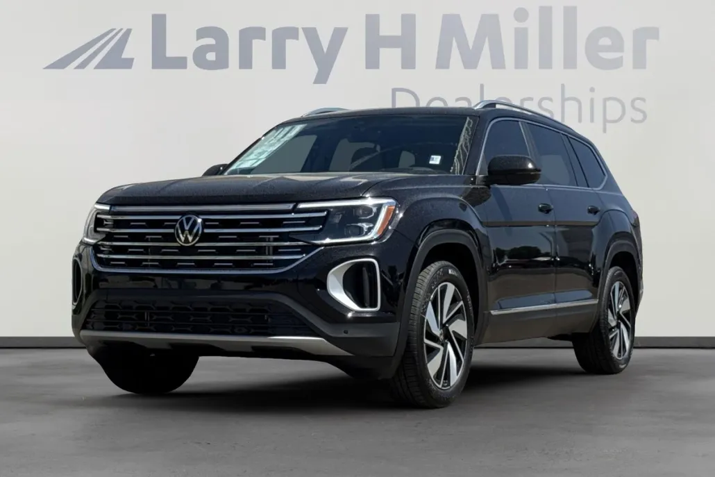 2025 Volkswagen Atlas SEL photo 1
