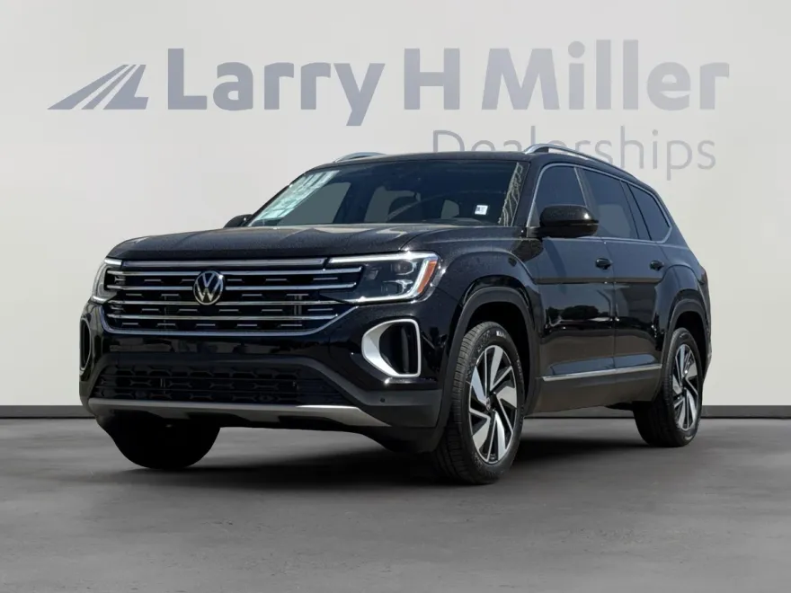 2025 Volkswagen Atlas SEL photo 1