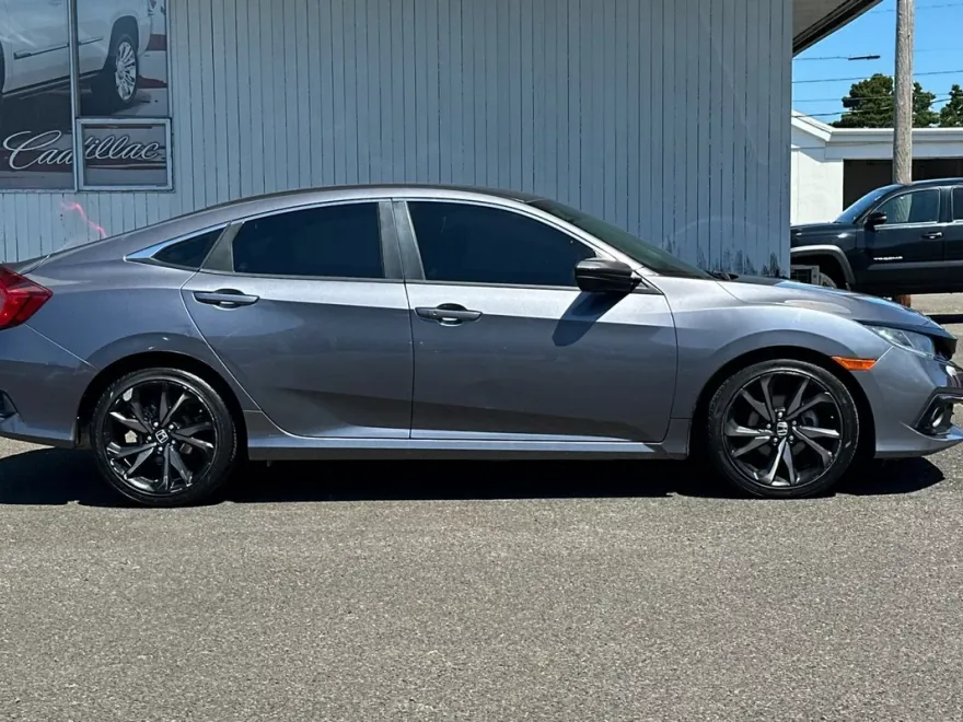 2020 Honda Civic Sport photo 1