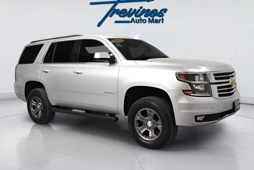 2019 Chevrolet Tahoe LT photo 1