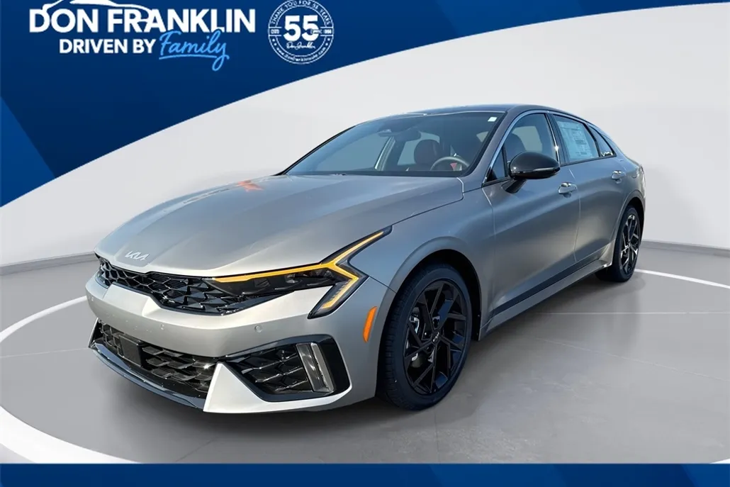 2026 Kia K5 GT-Line photo 1