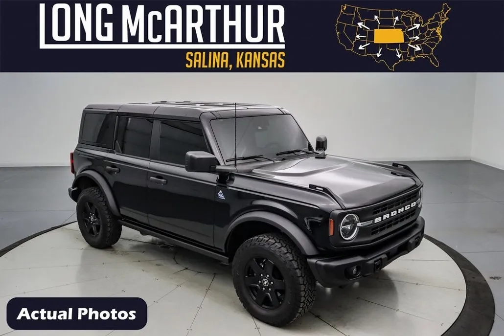 2024 Ford Bronco Black Diamond photo 1