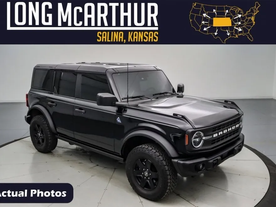 2024 Ford Bronco Black Diamond photo 1