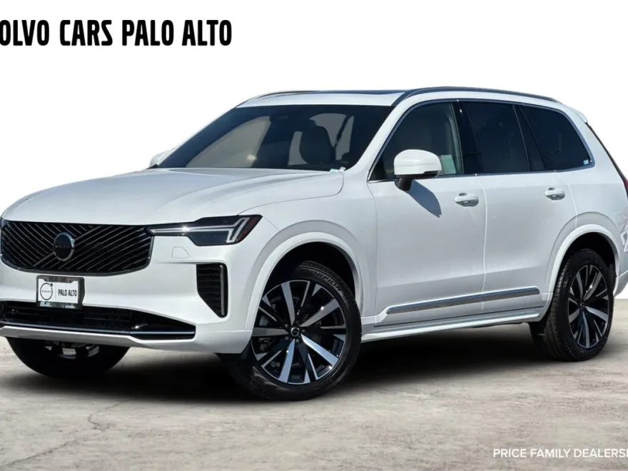 2026 Volvo XC90 B5 Core photo 1