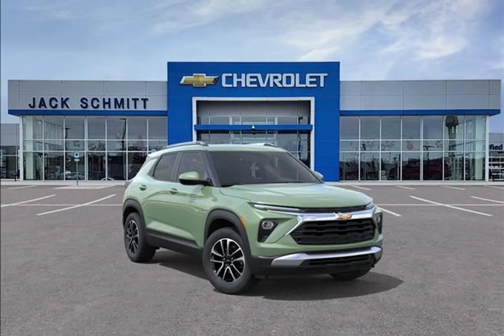 2026 Chevrolet Trailblazer LT photo 1