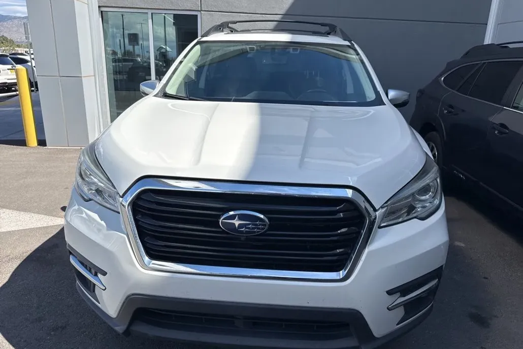 2019 Subaru Ascent Touring photo 1
