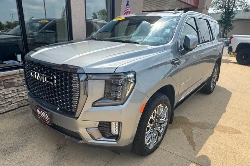 2023 Gmc Yukon Denali Ultimate photo 1
