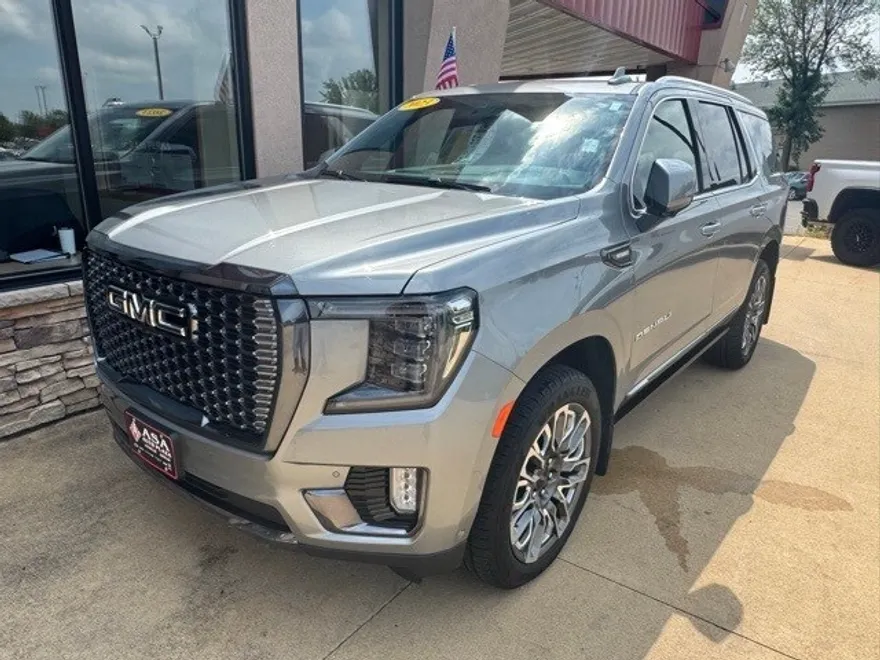 2023 Gmc Yukon Denali Ultimate photo 1