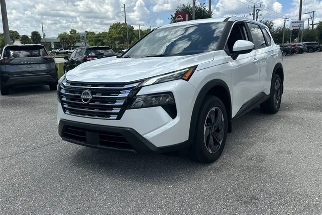 2026 Nissan Rogue SV photo 1