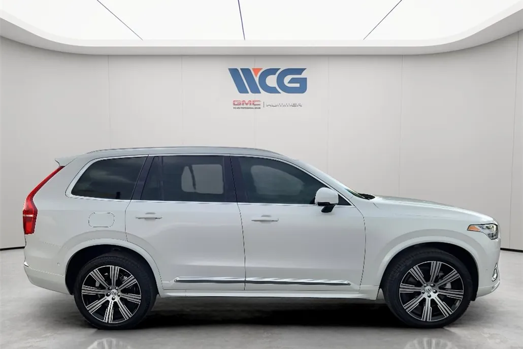 2025 Volvo XC90 photo 1