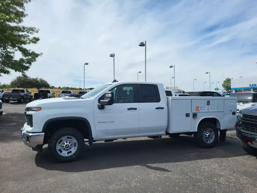 2025 Chevrolet Silverado 2500HD photo 1