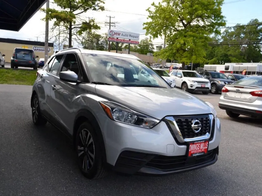 2020 Nissan Kicks SV photo 1