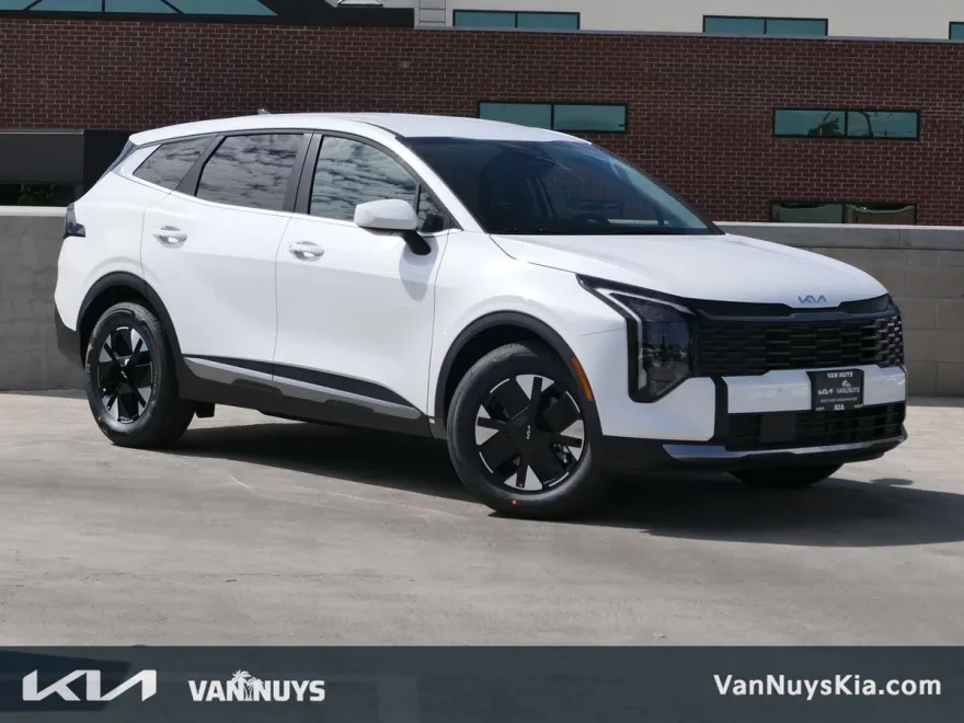 2026 Kia Sportage Hybrid LX photo 1