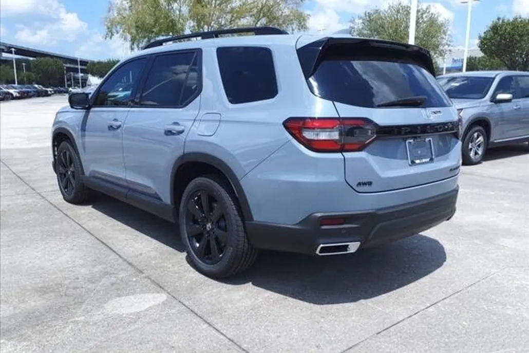 2025 Honda Pilot Black Edition photo 1
